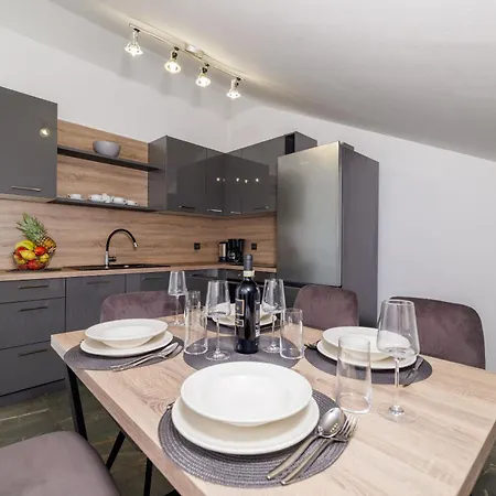Apartmán Alin *