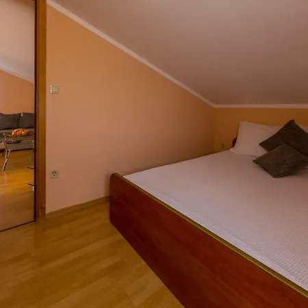 Alin Apartment