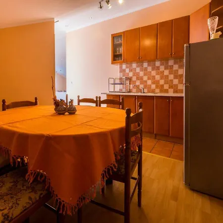 Alin Apartment *
