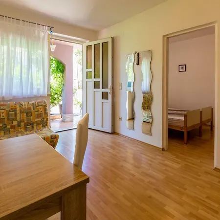 Alin Apartment