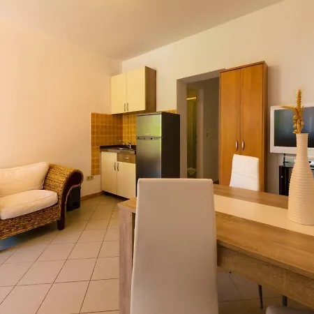 Alin Apartment