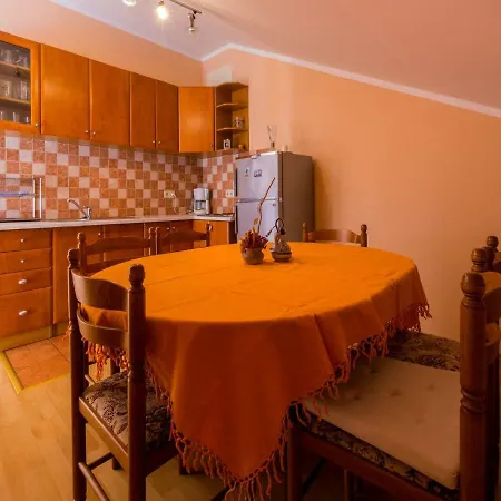 Apartment Alin *