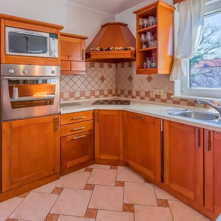 Alin Apartment *